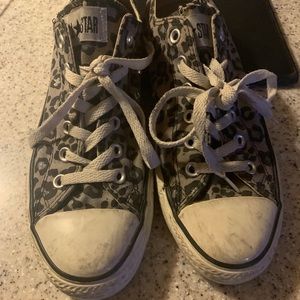 Women’s grey Cheetah Converse